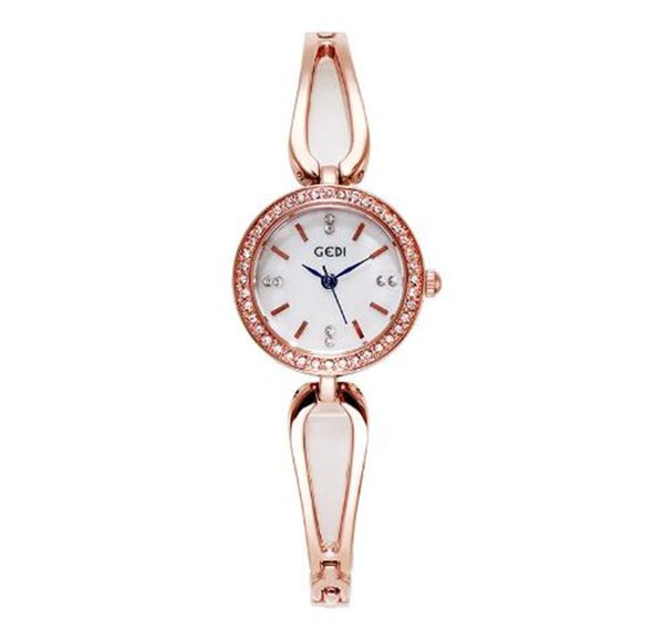 2023 popular light luxury diamond inlaid trend versatile women's fashion waterproof alloy bracelet quartz watch, Slivery;golden
2023 popular light luxury diamond inlaid trend versatile women's fashion waterproof alloy bracelet quartz watch, Slivery;golden
