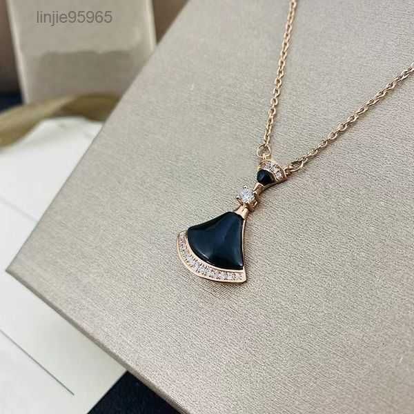 heart gold love luxury necklace designer jewelry for women charming fan shaped pendant steel womens party wedding birthday gift 81111111, Silver
heart gold love luxury necklace designer jewelry for women charming fan shaped pendant steel womens party wedding birthday gift 81111111, Silver