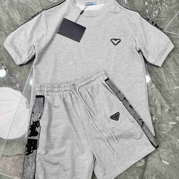fashion designer printing women tracksuits for summer ladies short sleeve shorts two piece sets, Gray
fashion designer printing women tracksuits for summer ladies short sleeve shorts two piece sets, Gray