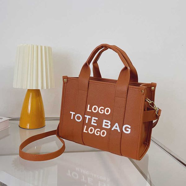 design bag retail wholesale tote letter handbag women's simple large capacity one shoulder crossbody
design bag retail wholesale tote letter handbag women's simple large capacity one shoulder crossbody
