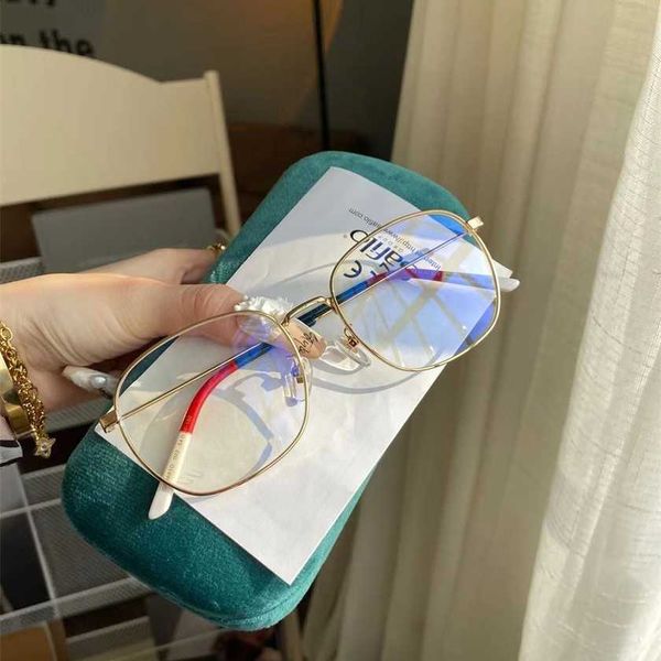sunglasses 2023 new ni ni's same style family gold silk edge polygonal eyeglass frame female gg0681 can be equipped with myopia degree, White;black
sunglasses 2023 new ni ni's same style family gold silk edge polygonal eyeglass frame female gg0681 can be equipped with myopia degree, White;black