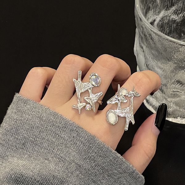 wedding rings bird moonstone small design pleated french personality open ring irregular gem index finger girl 230710, Slivery;golden
wedding rings bird moonstone small design pleated french personality open ring irregular gem index finger girl 230710, Slivery;golden
