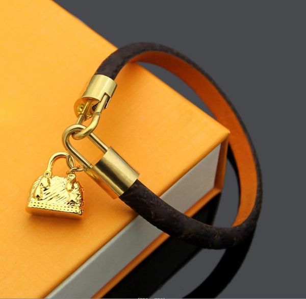 tennis european and american designer brands fashion jewelry popular coffee pattern hanging bag leather bracelet v letter flower leather cou, Golden;silver
tennis european and american designer brands fashion jewelry popular coffee pattern hanging bag leather bracelet v letter flower leather cou, Golden;silver