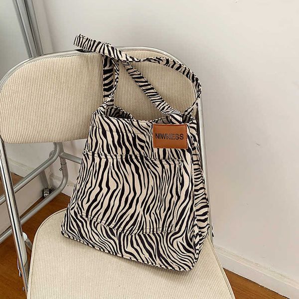 striped canvas bag women's fashion net red edition tote bag small design large capacity shoulder bag
striped canvas bag women's fashion net red edition tote bag small design large capacity shoulder bag