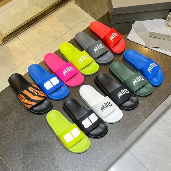 designer slipper paris slides sandals fashion slippers men women with original box designer beach flip-flops slider slides size 35-46, Black
designer slipper paris slides sandals fashion slippers men women with original box designer beach flip-flops slider slides size 35-46, Black