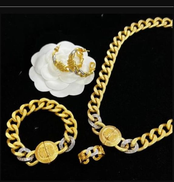 white & gold thick chain choker necklaces thick chains bangle sets greece meander banshee medusa head portrait pattern 18k gold bracelets de, Black
white & gold thick chain choker necklaces thick chains bangle sets greece meander banshee medusa head portrait pattern 18k gold bracelets de, Black