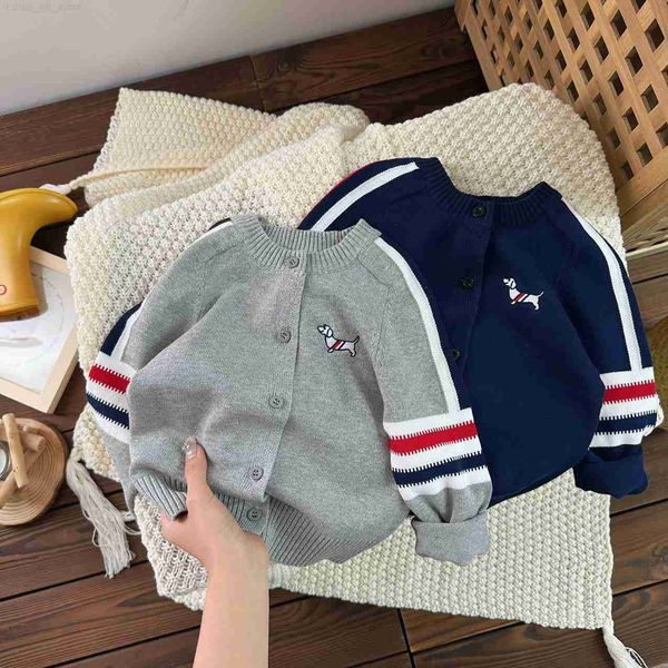 children's autumn and winter striped long-sleeved knitted cotton sweater single-breasted baby boy cardigan l230710, Blue
children's autumn and winter striped long-sleeved knitted cotton sweater single-breasted baby boy cardigan l230710, Blue