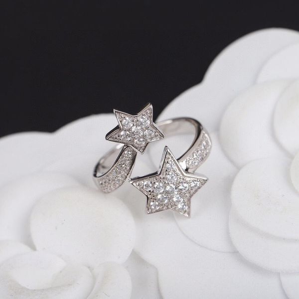 with side stones 2023 brand anniversary gifts luxury jewelry for women star cz diamond rings wedding engagement pure 925 sliver 230710, Silver
with side stones 2023 brand anniversary gifts luxury jewelry for women star cz diamond rings wedding engagement pure 925 sliver 230710, Silver
