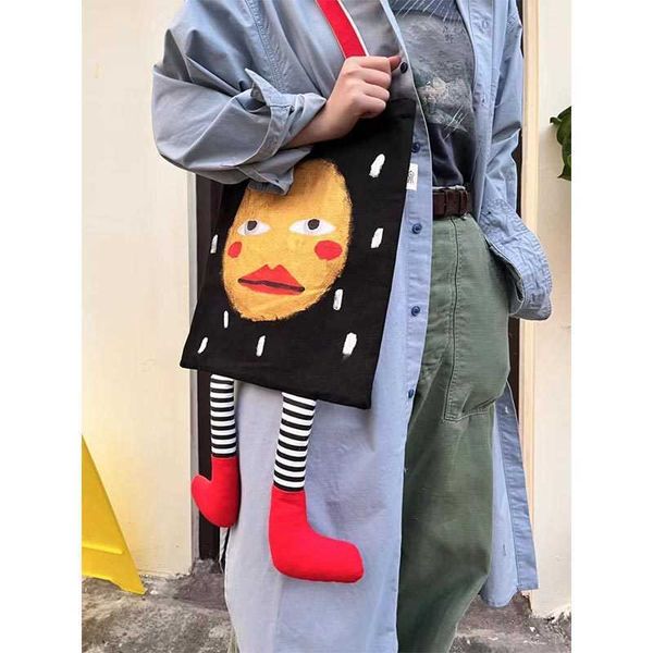 small design graffiti cute tote bag new fashion versatile contrast canvas bag large capacity shoulder bag
small design graffiti cute tote bag new fashion versatile contrast canvas bag large capacity shoulder bag