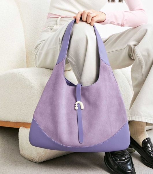 underarm bag for women new trendy tote bag with large capacity triangle bag niche fashion and high-end feeling shoulder bag for women
underarm bag for women new trendy tote bag with large capacity triangle bag niche fashion and high-end feeling shoulder bag for women