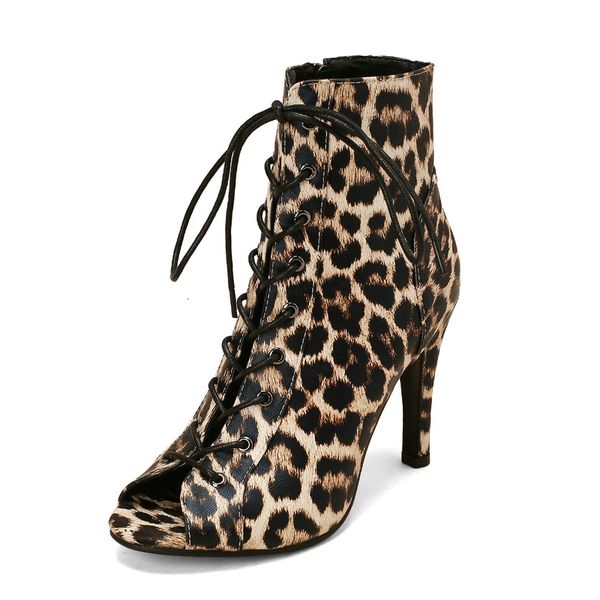 sandals comfortable ladies jazz dancing shoes fashion high heels peep toe gladiator quality women indoor dance 230710, Black
sandals comfortable ladies jazz dancing shoes fashion high heels peep toe gladiator quality women indoor dance 230710, Black