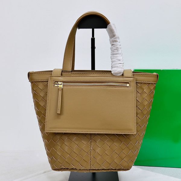 canvas tote handbag designer large capacity shoulder bag handbag purse weaving cross body bag cowhide genuine leather women purse high quali
canvas tote handbag designer large capacity shoulder bag handbag purse weaving cross body bag cowhide genuine leather women purse high quali