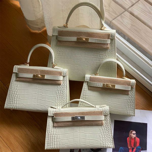 designer hemrres tote bag high texture alligator pattern versatile cow leather shoulder bag new generation ii mini kelys carry on messenger
designer hemrres tote bag high texture alligator pattern versatile cow leather shoulder bag new generation ii mini kelys carry on messenger