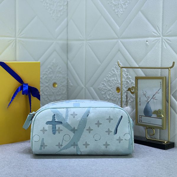 womens bag designer bag classic printed makeup bag fashion leather bag large capacity waterproof bag #82337
womens bag designer bag classic printed makeup bag fashion leather bag large capacity waterproof bag #82337