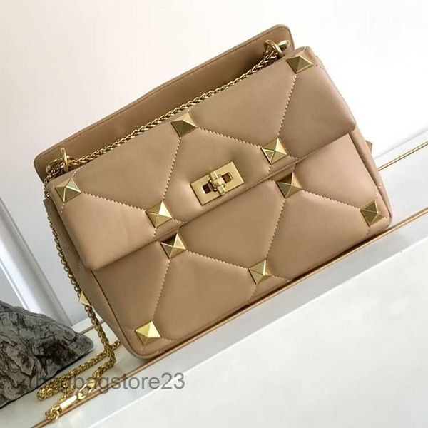 valentiino purse leather ins lady bag evening designer bags handbag single shoulder crossbody rivet design outgoing chain small square bobd
valentiino purse leather ins lady bag evening designer bags handbag single shoulder crossbody rivet design outgoing chain small square bobd
