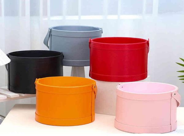 florist hat leather handheld round candy gift packaging boxes for christmas flowers gifts living vase6884778, Pink;blue
florist hat leather handheld round candy gift packaging boxes for christmas flowers gifts living vase6884778, Pink;blue