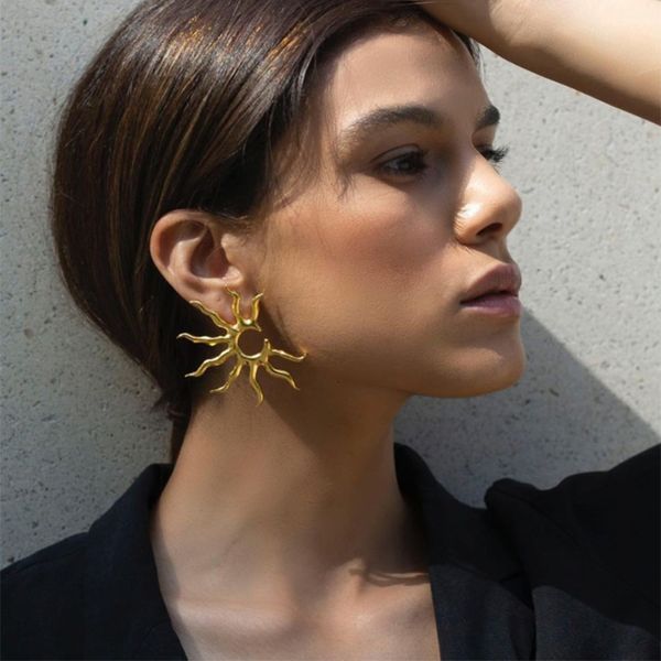 stud exaggerated vintage drop earrings for women gold colour dangle wild sun earingsfemale fashion jewelry 230710, Golden;silver
stud exaggerated vintage drop earrings for women gold colour dangle wild sun earingsfemale fashion jewelry 230710, Golden;silver