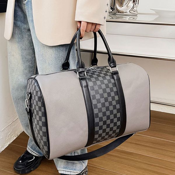 soft layer pu anti splash travel bag women's portable fitness bag versatile luggage storage bag
soft layer pu anti splash travel bag women's portable fitness bag versatile luggage storage bag