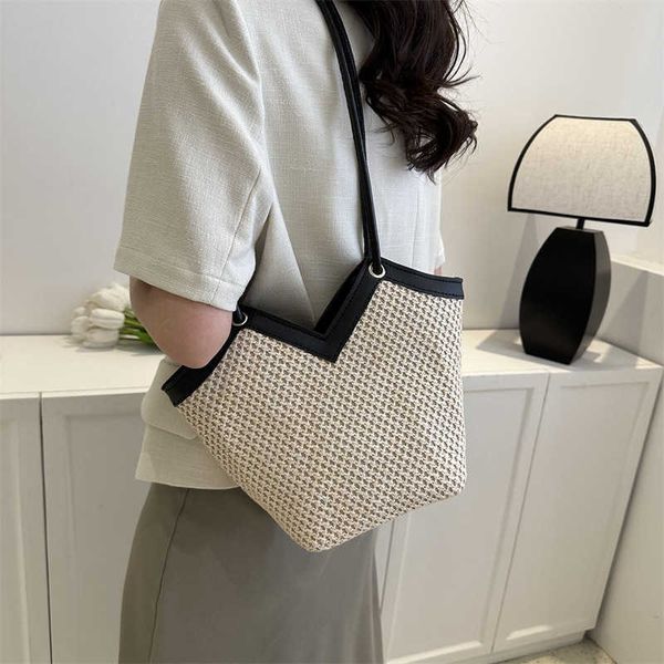 single shoulder bag for women's summer new versatile ins small fashion grass weaving underarm tote bag
single shoulder bag for women's summer new versatile ins small fashion grass weaving underarm tote bag