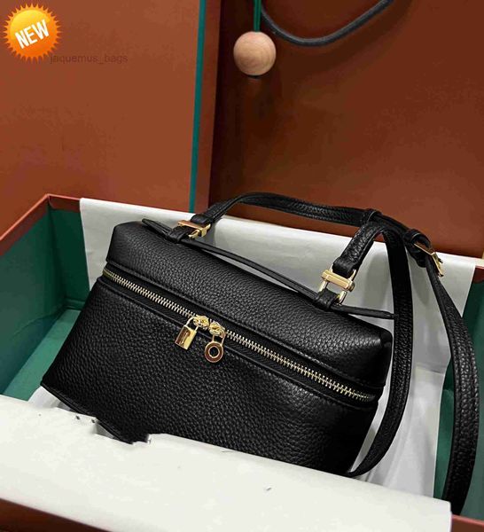 9a qualitys womens shoulder bags bento box loro piana fashion extra pocket l19 genuine leather designer two way zipper handbags
9a qualitys womens shoulder bags bento box loro piana fashion extra pocket l19 genuine leather designer two way zipper handbags