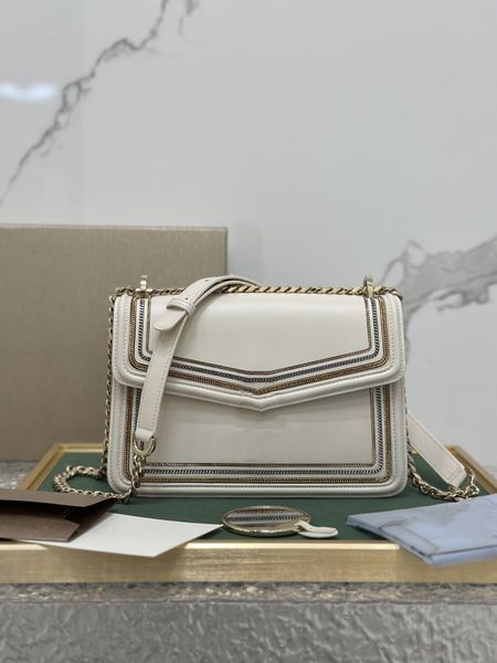 288656 classic women's crossbody bag high-end quality shoulder bag made of cowhide chain bag with small mirror capacity space is very p
288656 classic women's crossbody bag high-end quality shoulder bag made of cowhide chain bag with small mirror capacity space is very p