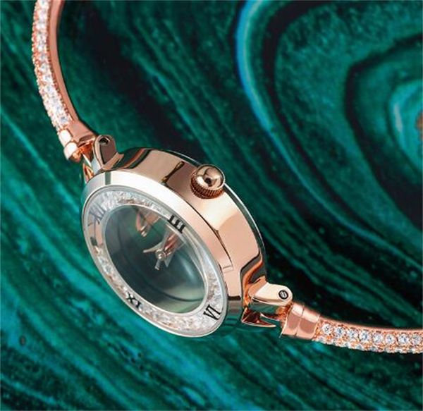 2023 fashion luxury flowing sand bracelet watch women's exquisite temperament waterproof bracelet quartz watch, Slivery;golden
2023 fashion luxury flowing sand bracelet watch women's exquisite temperament waterproof bracelet quartz watch, Slivery;golden