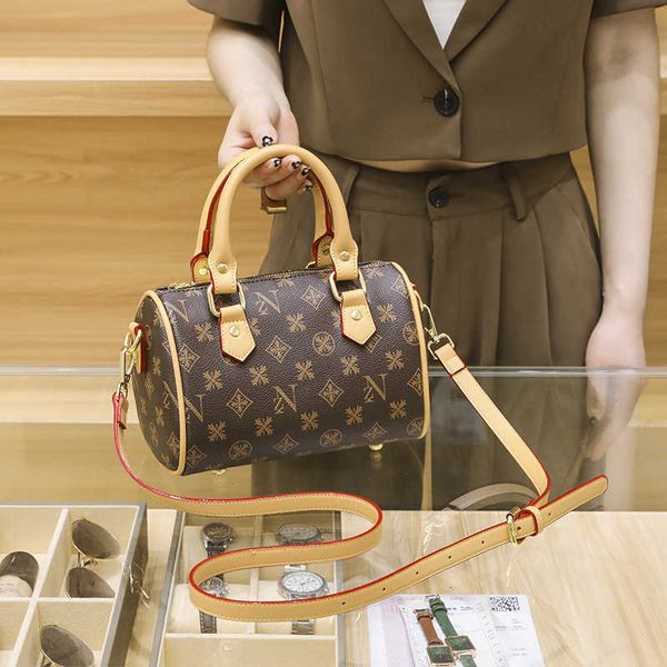 shop-designed bags are sold y 2023 summer new fashion print women's bag pillow crossbody old flower handbag one shoulder
shop-designed bags are sold y 2023 summer new fashion print women's bag pillow crossbody old flower handbag one shoulder