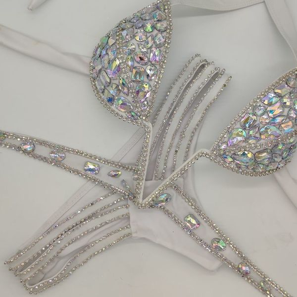 women's swimwear vacation v collar swimwear daimond bikini set push up swimsuit bling stones bathing suit 230707, White;black
women's swimwear vacation v collar swimwear daimond bikini set push up swimsuit bling stones bathing suit 230707, White;black