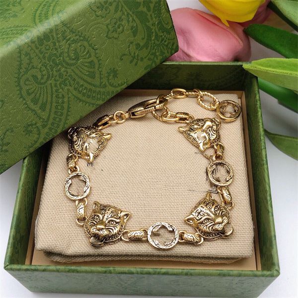 retro luxury designer charm bracelets brand letter ggity bracelet chain women man gold wristband link chain couple gifts jewerlry accessorie, Golden;silver
retro luxury designer charm bracelets brand letter ggity bracelet chain women man gold wristband link chain couple gifts jewerlry accessorie, Golden;silver