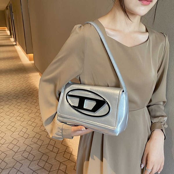 design bag store clearance promotion 2023 summer new spicy sier large capacity middle ancient casual versatile shoulder small women's
design bag store clearance promotion 2023 summer new spicy sier large capacity middle ancient casual versatile shoulder small women's
