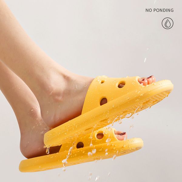 slipper bathroom house cheese light weight water leaky beach flip flop non slip pool swimming aqua shoes 230710, Black
slipper bathroom house cheese light weight water leaky beach flip flop non slip pool swimming aqua shoes 230710, Black