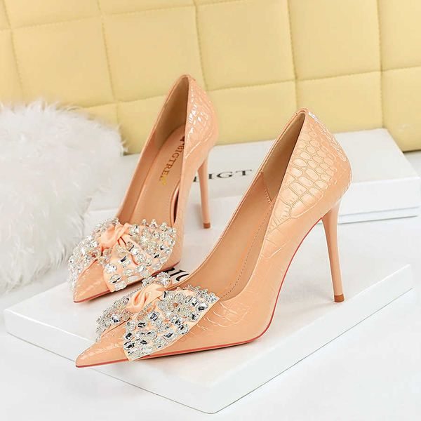 new womens pointed toe high heels rhinestone bow tie party shoes pumps woman dress shoes, Black
new womens pointed toe high heels rhinestone bow tie party shoes pumps woman dress shoes, Black
