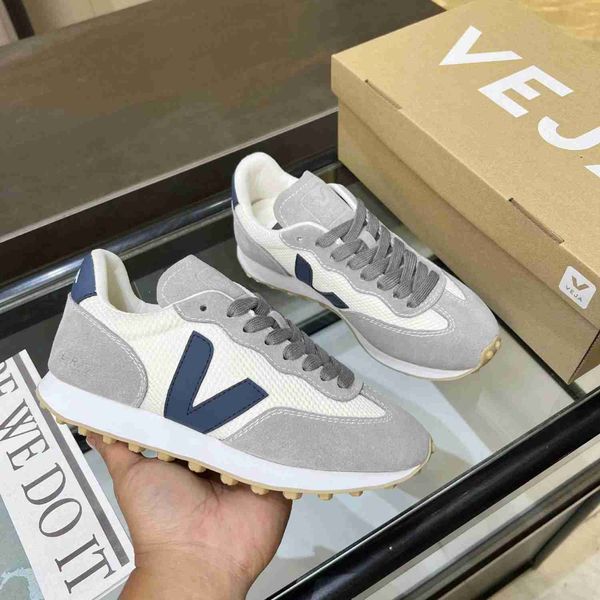 veja classic letter french spring/summer 2023 new pattern rio branco lace up sneakers 02, Black
veja classic letter french spring/summer 2023 new pattern rio branco lace up sneakers 02, Black