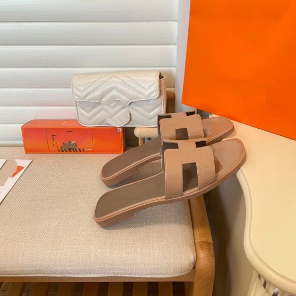 casual shoes desihner brand slippers luxury h beach sandals flats quality natural leather women sandlas causal outside casual woman's s, Black
casual shoes desihner brand slippers luxury h beach sandals flats quality natural leather women sandlas causal outside casual woman's s, Black