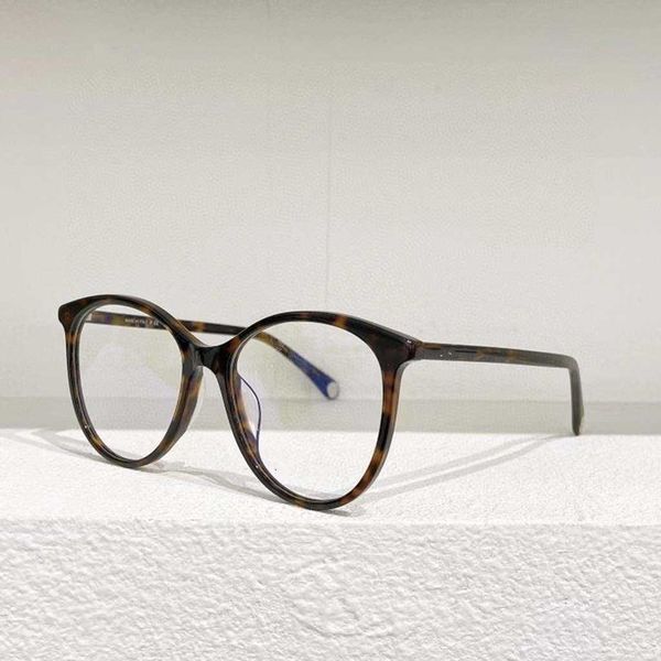 sunglasses 2023 new xiaoxiangjia's new internet celebrity with the same plain face insky cat eye versatile female trendy flat optical m, White;black
sunglasses 2023 new xiaoxiangjia's new internet celebrity with the same plain face insky cat eye versatile female trendy flat optical m, White;black