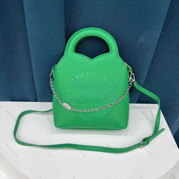 Crossbody womens designer man bag purse backpack tote leather feather saddle bag casual tote classical trunk handbag fashion woman strap bags
Crossbody womens designer man bag purse backpack tote leather feather saddle bag casual tote classical trunk handbag fashion woman strap bags
