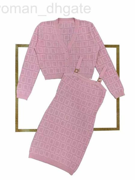 two piece dress designer fashion casual dresses classic vintage knit letter women pattern knitted long sleeve womens clothing crew neck autu, White
two piece dress designer fashion casual dresses classic vintage knit letter women pattern knitted long sleeve womens clothing crew neck autu, White