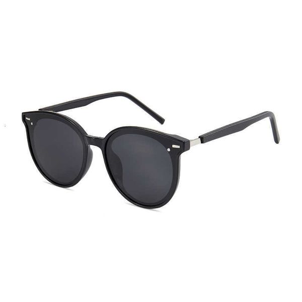 fashion gentle monster sunglasses gm for women and men polarized trendy uv resistant internet celebrity same model slimming driving 2023 new, White;black
fashion gentle monster sunglasses gm for women and men polarized trendy uv resistant internet celebrity same model slimming driving 2023 new, White;black