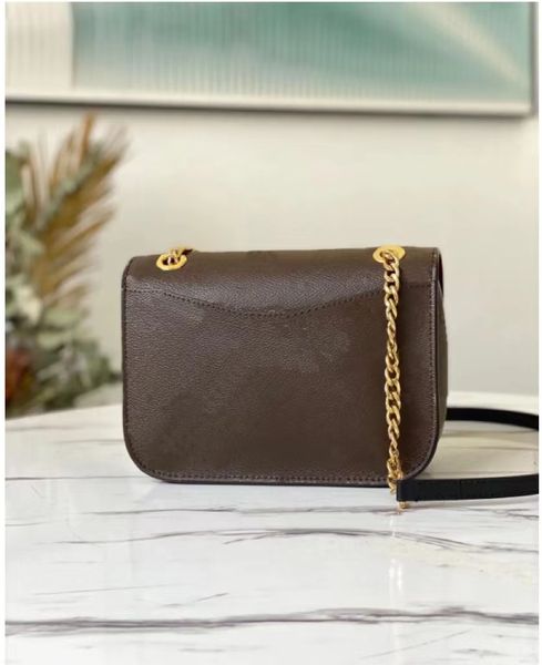 women's classic fashion design oblique shoulder bag brand handbag luxury women durable passy postman flip bag all-in-one use patchwork
women's classic fashion design oblique shoulder bag brand handbag luxury women durable passy postman flip bag all-in-one use patchwork