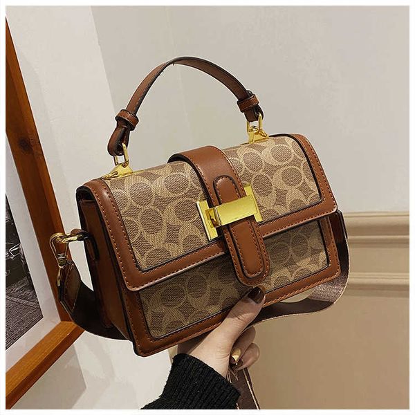 store handbag retail wholesale versatile small square bag women's 2023 new handheld fashion contrast color shoulder crossbody
store handbag retail wholesale versatile small square bag women's 2023 new handheld fashion contrast color shoulder crossbody