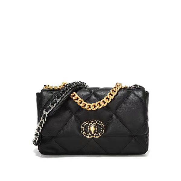 2023 new trendy pu diamond chain bag high-grade sense of light luxury fashion all shoulder bag crossbody bag manufacturers direct sales
2023 new trendy pu diamond chain bag high-grade sense of light luxury fashion all shoulder bag crossbody bag manufacturers direct sales