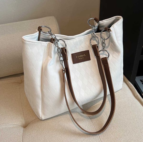 large capacity bag new spring premium women's bag small class commuter bag versatile one shoulder tote bag
large capacity bag new spring premium women's bag small class commuter bag versatile one shoulder tote bag