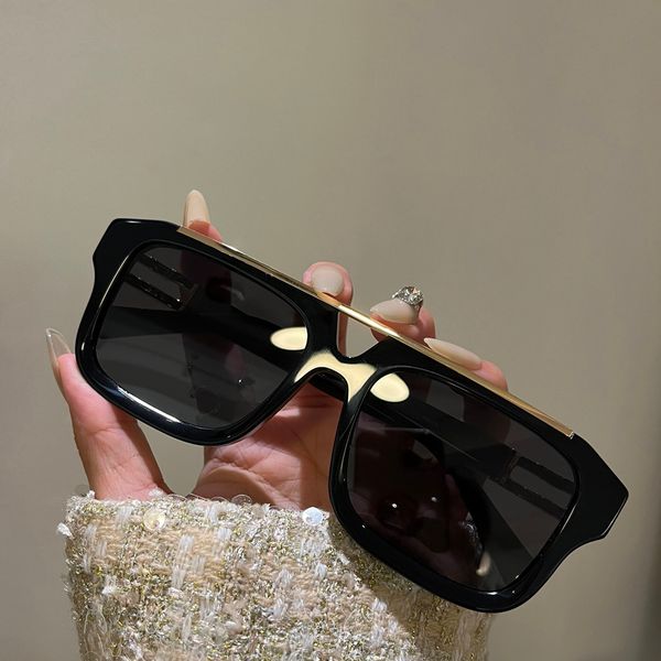 gold black flat pilot sunglasses dark grey lens men summer sunnies gafas de sol sonnenbrille uv400 eye wear with box, White;black
gold black flat pilot sunglasses dark grey lens men summer sunnies gafas de sol sonnenbrille uv400 eye wear with box, White;black
