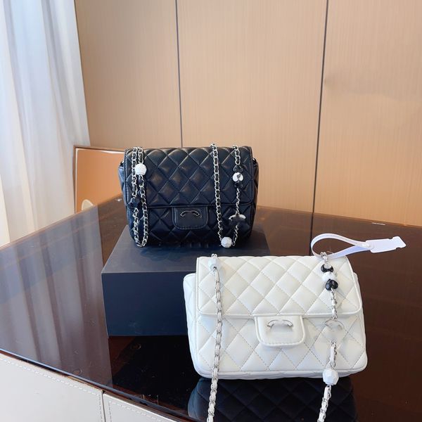 fashion designer crossbody bag shoulder bag classic flap chain shoulder bag womens purses messenger bag chain with heart-shaped pendant chai
fashion designer crossbody bag shoulder bag classic flap chain shoulder bag womens purses messenger bag chain with heart-shaped pendant chai