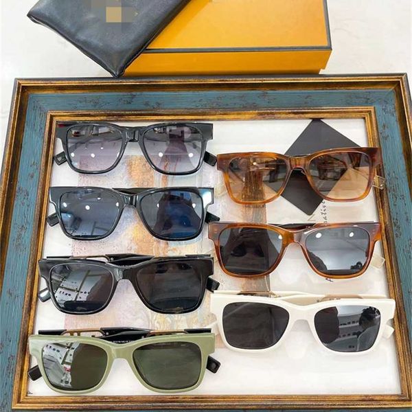 2023 new product f family ins network popular same style personalized fashion plate sunglasses fe40081i for men and women, White;black
2023 new product f family ins network popular same style personalized fashion plate sunglasses fe40081i for men and women, White;black
