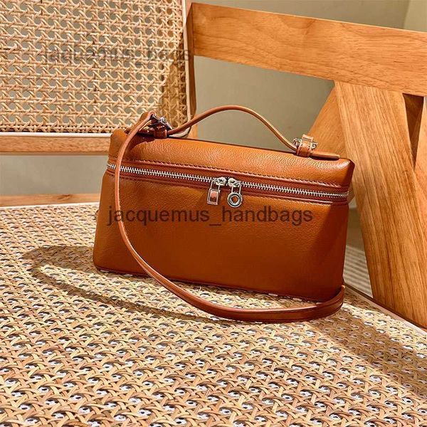 lp19 lunch box light and luxurious simple portable makeup crossbody loro piana female gift for wife mother mother-in-law new model
lp19 lunch box light and luxurious simple portable makeup crossbody loro piana female gift for wife mother mother-in-law new model