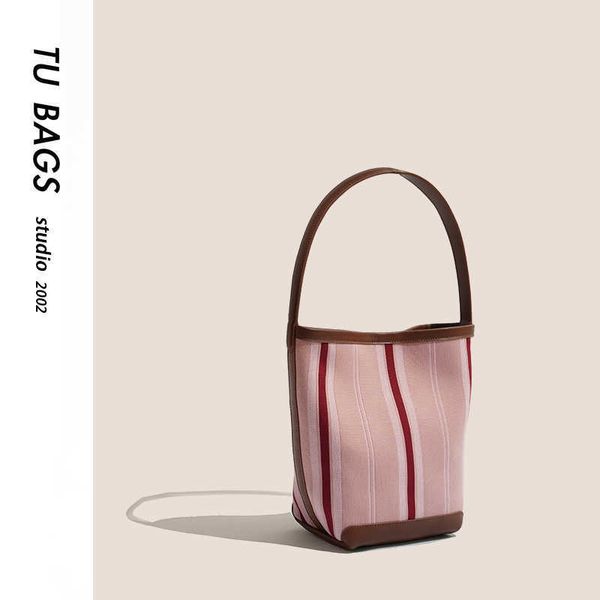 small design bucket bag for women new lazy style tote bag large capacity commuter bag flying weaving underarm bag
small design bucket bag for women new lazy style tote bag large capacity commuter bag flying weaving underarm bag