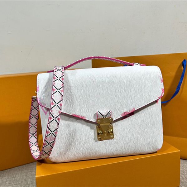 designer luxury bags m23055 by the pool 2023 metis leather crossbody bag hand bag women shoulder bag quality
designer luxury bags m23055 by the pool 2023 metis leather crossbody bag hand bag women shoulder bag quality