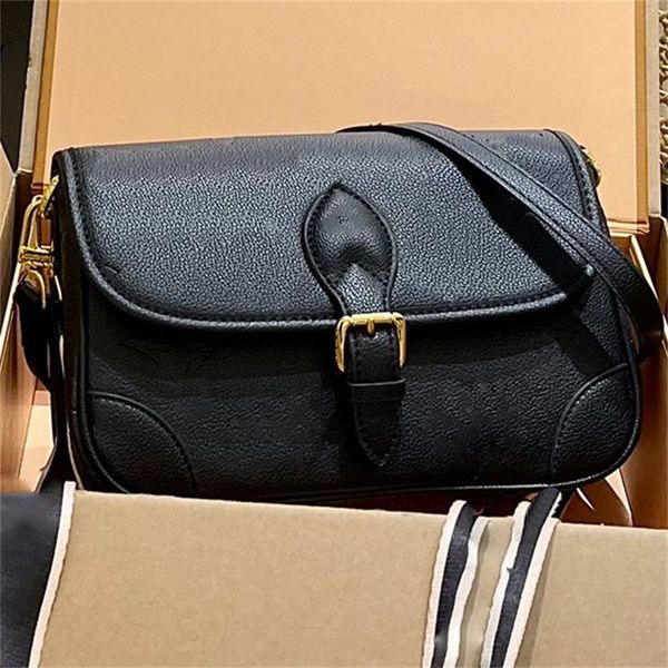 m45985 shoulder bags women designer bag diane handbags 5aaaa embossed baguette bag clamshell handbagmessenger purse women's pu leather
m45985 shoulder bags women designer bag diane handbags 5aaaa embossed baguette bag clamshell handbagmessenger purse women's pu leather
