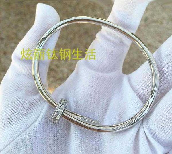 high version nail bracelet for men and women titanium steel 18k rose gold inlaid diamond fashion simple personalized korean edition colorles, Black
high version nail bracelet for men and women titanium steel 18k rose gold inlaid diamond fashion simple personalized korean edition colorles, Black
